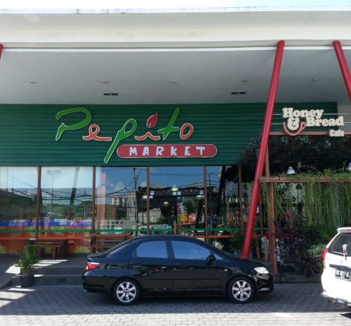 Pepito Supermarket, Bypass Ngurah Rai Street, Nusa Dua, Bali, Indonesia